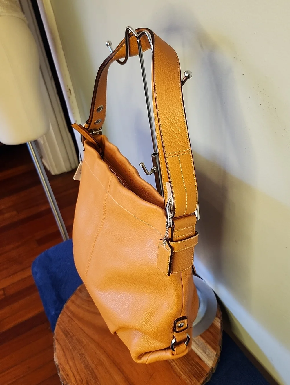Coach Leather Covertible Duffle Bag In Tangerine NWT $358 Has Some Small Marks